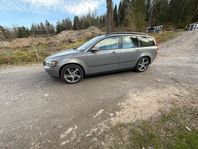 Volvo V50 T5 AWD, A-traktor