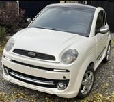 Fin mopedbil Microcar Due 2017