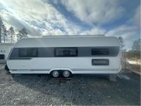 Hobby 650 KMFE DE LUXE 3 våningssäng 