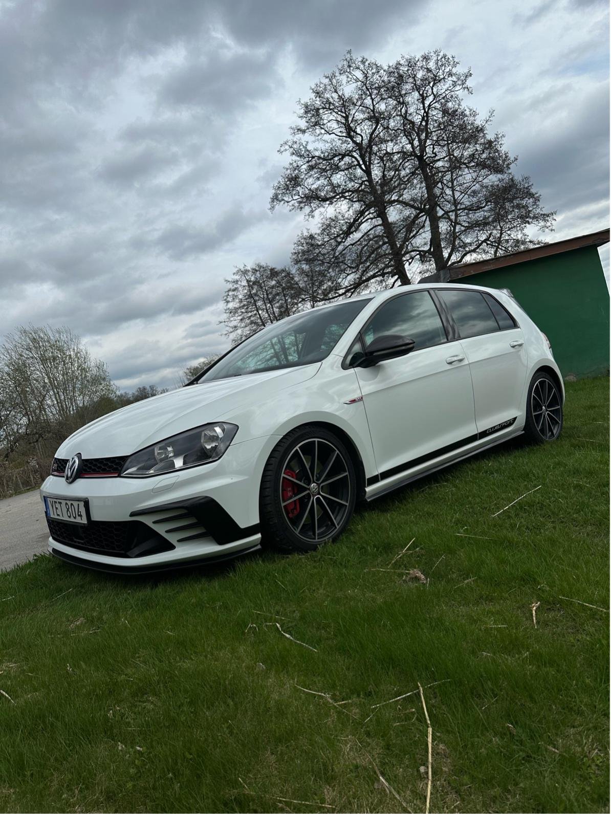 Volkswagen Golf 5-door GTI Clubsport 2.0 TSI BMT DSG Sekventiell, 265hk, 2017