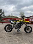 Suzuki 450 motard