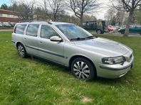 Volvo V70 2.4 T Automat Silver met Pris 26.000kr Dragkrok Ac