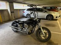 Yamaha XVS 1100 Bobber