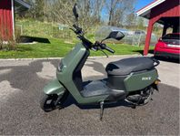 Rike elmoped