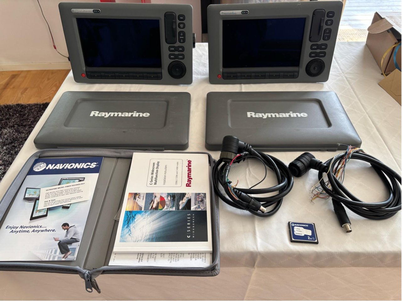 Raymarine 2 st C90W samt DSM300