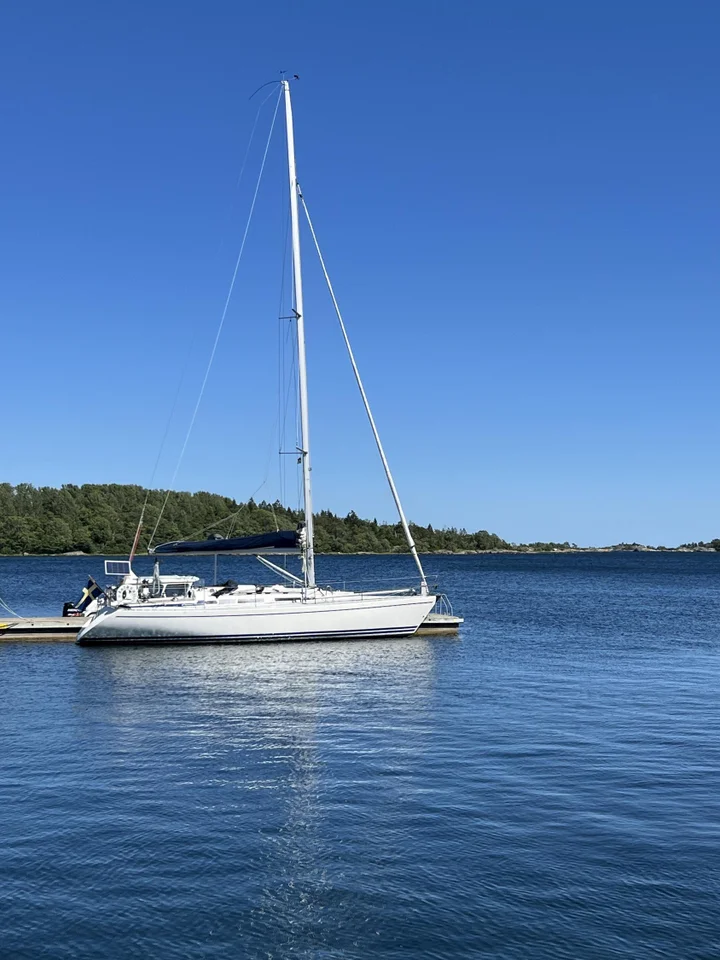Arcona 355 image