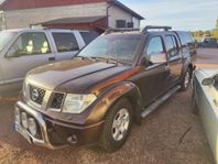 Nissan Navara Dubbelhytt 2.5 dCi 4x4 defekt 