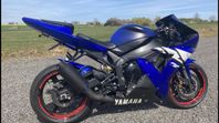 Yamaha R1 