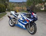Suzuki GSXR 750