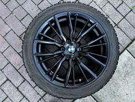 BMW 18" M-Sport fälgar med M+S däck, mycket fina!!
