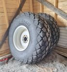 2st nya Gräsdäck 23.1-26 IND BKT på fälg NYA