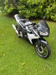 Honda cb-r 125