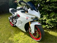 Välvårdad Ducati 939 Supersport S-20,Delkevic system 1960mil