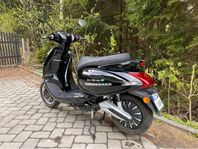 ELHÄSTEN Sakura JS2B-2 elmoped 45km/h