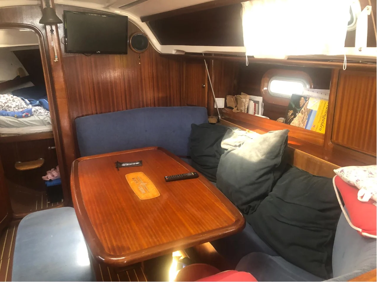 Bavaria 36 image