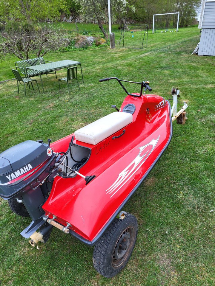 Vattenskoter mini båt Yamaha ...