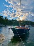 Nauticat 25 "minicat" - motorseglare