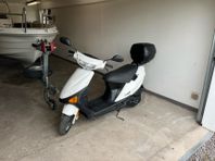 Moped Hyosung sd 50 sense klass ll