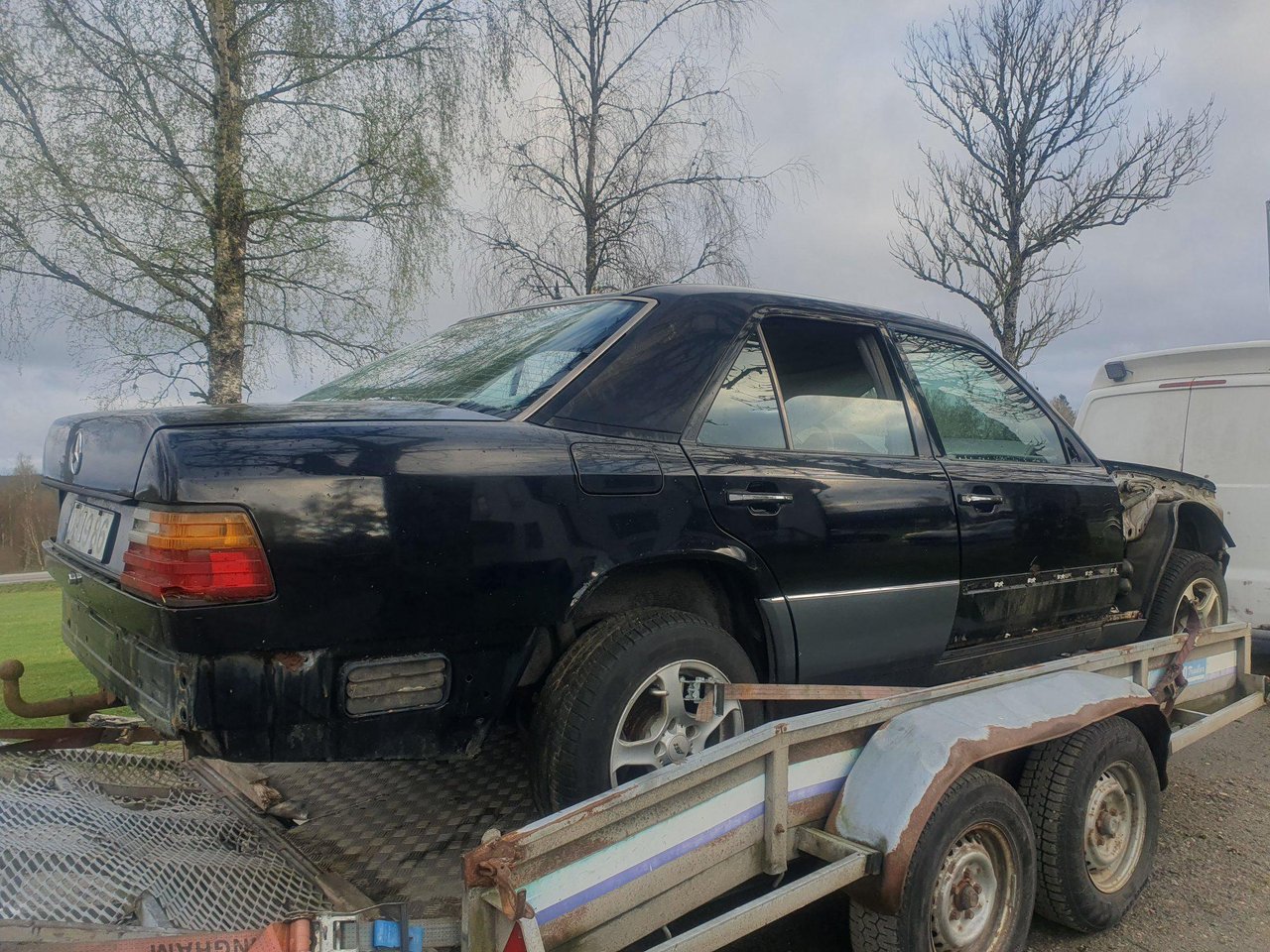 Reservdelsbilar Mercedes 124 ...