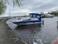 Bayliner 2455 Ciera Sunbridge 260hk, Stort bokapell!
