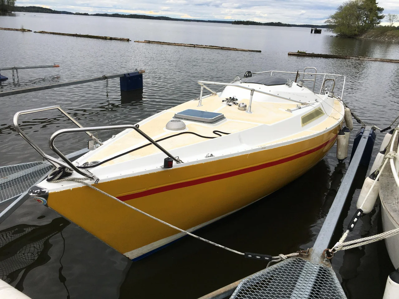 Helmsman 23 image