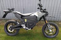 Zero FXS ZF 7.2  Supermotard Nybesiktad 15e Maj