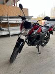 Yamaha YS125 Nyskick