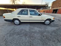 Mercedes-Benz 200 (W124)