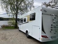Carado i449 2019 Automat 2640 mil Queens bed b-körkort