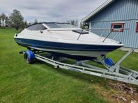 Bayliner Capri 2052 cuddy