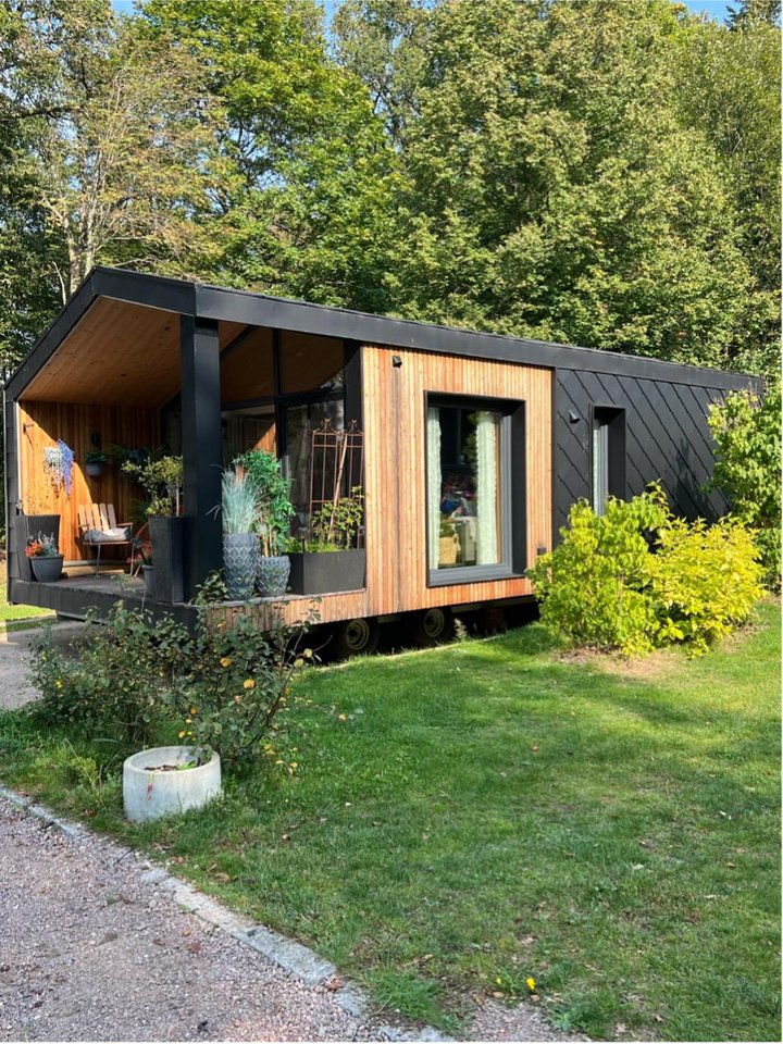 Villavagn JB Black Stone 43