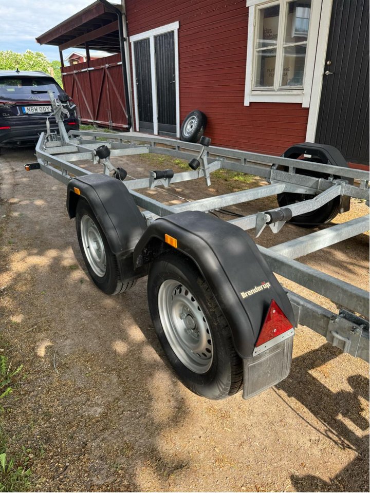 Brenderup båttrailer 2700 kg
