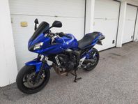 Yamaha fz6-s2 (1864 mil)