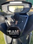 Peugeot Speedfight 4, 4-takt  pure black/gold