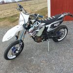 Husqvarna FE450 (motard)