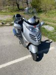 Kymco Grand Dink 250