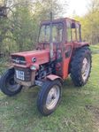 Traktor MF 135