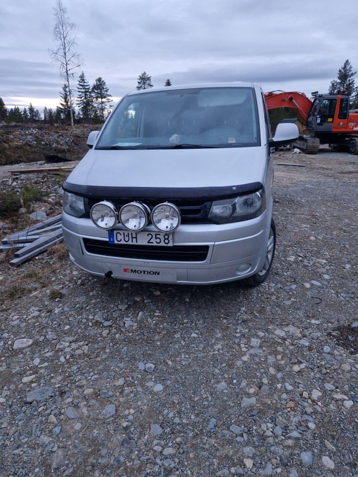 Volkswagen Transporter Kombi ...