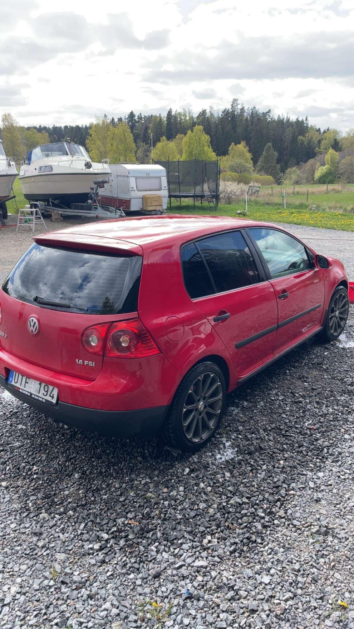Volkswagen Golf 5-door 1.6 FSI Manual, 115hp, 2004
