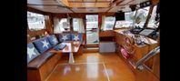 Klassisk vacker motoryacht