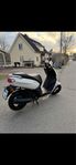 Moped Peugeot Kisbee 2024 - Vit 