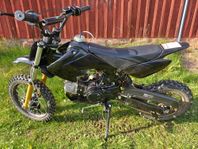 Fiddy minicross 125 cc nästan oanvänd