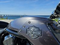 Harley-Davidson VRSCF Screaming Eagle V&H| Porsche