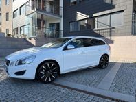 Volvo V60 D3 R-Design  Summum Ny besiktad 