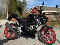 Lätt motorcykel Suzuki Gsx-S125x