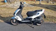 Peugeot speedfight 4