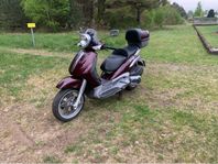 Piaggio Vespa Beverly 