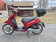 Peugeot Looxor 100 cc 16"-hjul lätt mc