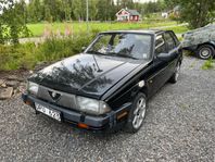 Alfa Romeo 75 6V 2.5 Milano Platina