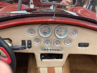 AC Cars Cobra 